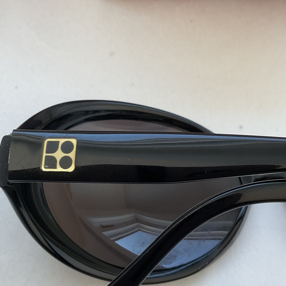 Kate Spade New York Tortoise and Black Sunglasses Duo - Picture 11 of 14